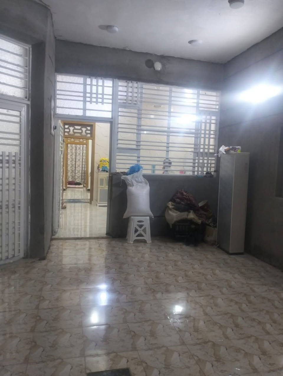 #دار_للبيع

📍المكان / حي الباقر على ساحة موقع مميز 

📐المساحة/ 200 م بناء درجة اولى

🔺محتويات البيت: طابقين 4 غرف نوم صالتين مطبخ واستقبال وصحيات داخلية وخارجية.
___________________________________________
للأستعلام والاستفسار
موقع المكتب : الشطرة - قرب مدرسة الحدباء -مجاور حسينية خدام ال محمد
*********** مرتضى العلي
*********** علي ايهاب
