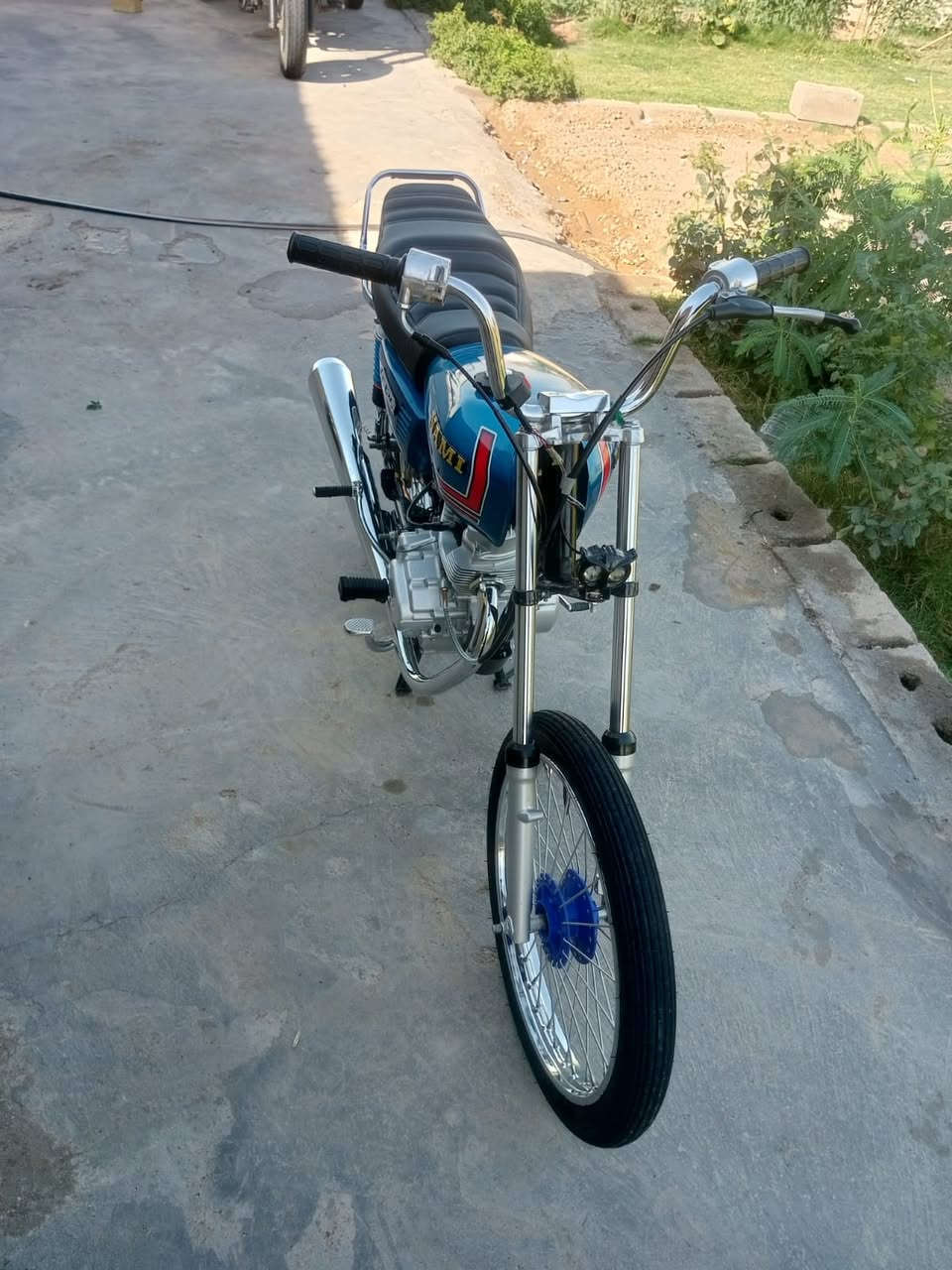 للبيع اوراق اصولي شاصي 15 معمره 26 مكان واسط الزبيديه السعر خاص ،،،***********

