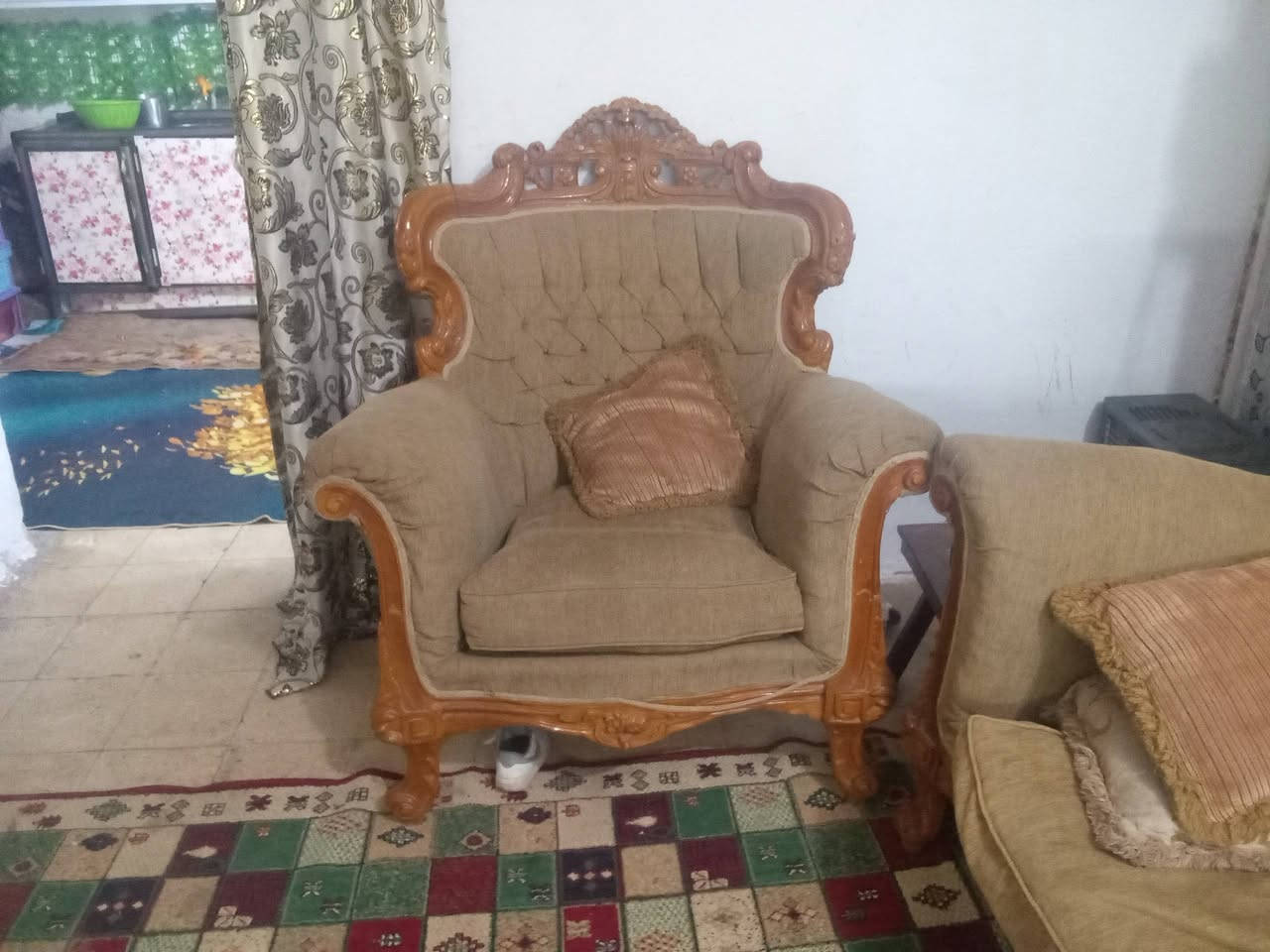 تخم للبيع نظيف بس عوزه سفنج لتكيات ٥قطع١٠مقاعد اي ستفسار خاص


**إذا كنت صاحب هذا الإعلان وتريد حذفه لأي سبب، رجاءا أرسل رسالة إلى الدعم الفني**