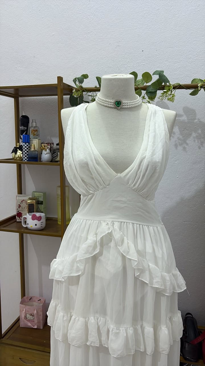 فساتين   كل واحد وسعره 🤍


**إذا كنت صاحب هذا الإعلان وتريد حذفه لأي سبب، رجاءا أرسل رسالة إلى الدعم الفني**