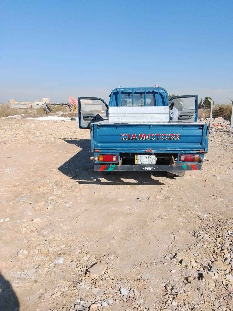 كيه ام عيون البيع الموديل 2002 المكان في الديوانيه *********** رقم قادسيه
