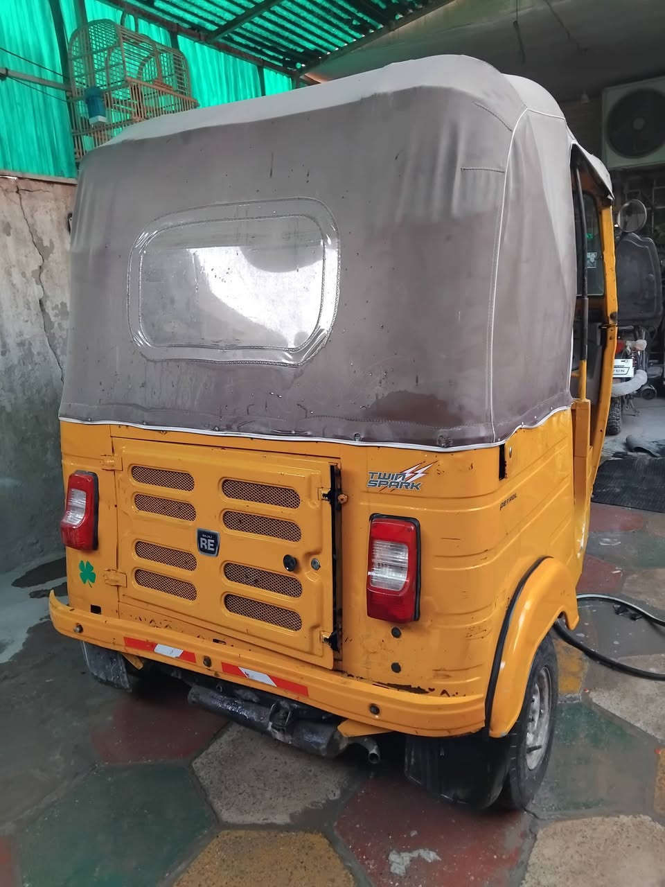 سلام عليكم تكتك موديل ٢٠٢٠ اوراق شركه المصطفى وياك للترقيم تكتك بس دوس معمره   مكاني بغداد جديده ***********سعرها ٥ ملاين
