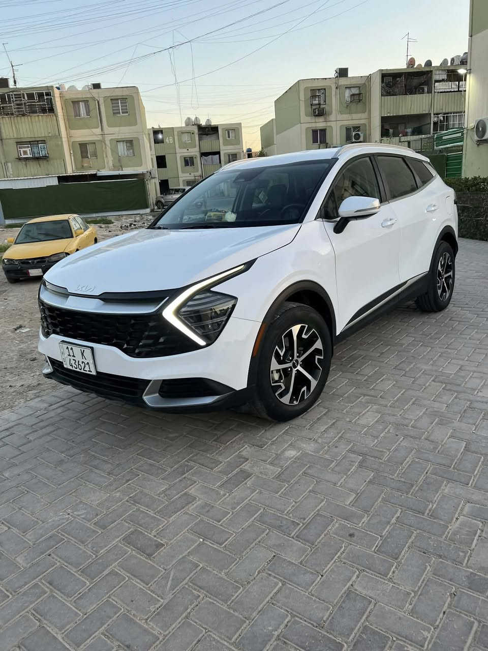 سلام وعليكم كيا سبورتج 2024 وارد امريكي موصفات فول حادثه  جاملغ وباب الخلفي ونص الجنطه صور الحادث مرفقه بل منشور ماشية 25 الف كيلو  محرك 2500م مكفوله كفله عامه اعتذر عن المراوس السعر 188 ورقه مكانة بغداد ***********
