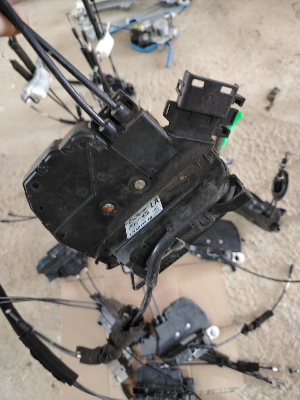 قفل باب سافران وفلاونس
وارد كوري فيشه كبيره
غير متواجد على الفيس
اتصل واتساب ***********
يوجد توصيل جميع المحافظات
