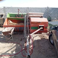 للبيع كابسه تبن موديل 82صناعته يطالي برته جاهزه للعمل سعره تلاثه ونص 0...