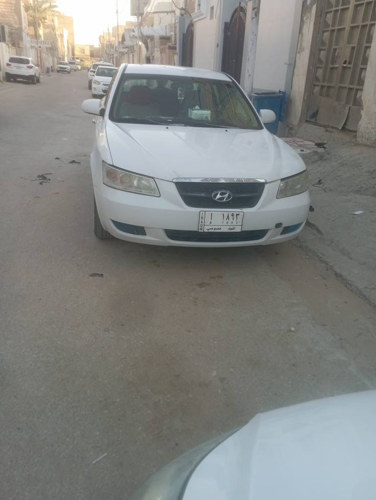 السلام عليكم سياره للبيع النوع سوناته مديل 2007 خليجي رقم نجف محرك وكير تبريد تمام جاهزه بيع او مراوس  مكان السياره النجف *********** السعر 95 وبيه مجال النجف, العراق
