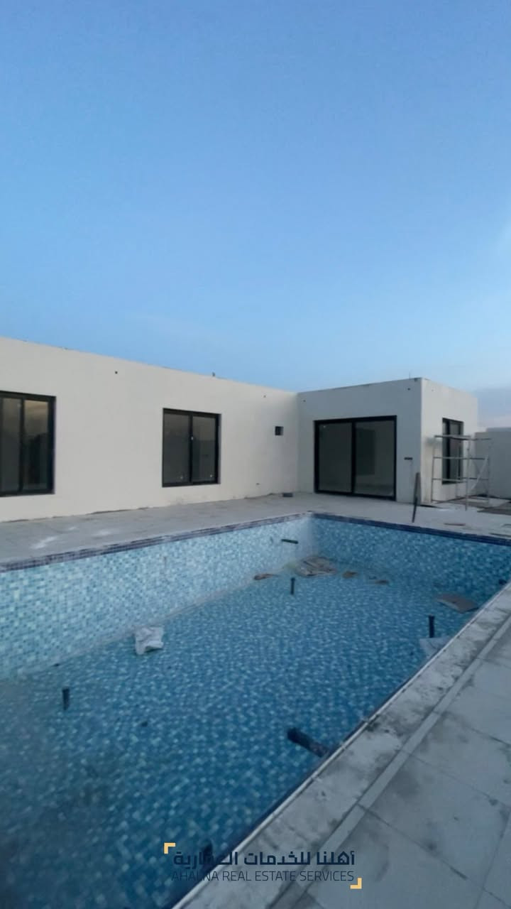 امتلك مكان يجمّع راحة بالك، عائلتك، واستثمارك بمكان واحد  مزارع سكاي
المساحات تبدأ من ١٠٠٠ متر 
 للحصول على مزيد من المعلومات  يمكنكم التواصل عبرالارقام التاليه "
- [x] ***********   ☎️
‏- [x] ***********  ☎️
⭕️ أو الطلب في التعليقات و سيتم الرد مباشرة 
    ⭕️  مكتب  اهلنا للخدمات العقارية 
 ⭕️  ( بيع - شراء - ايجار ) 
 📍الحلة شارع  الكرامة    قرب مطعم ڤيلا
