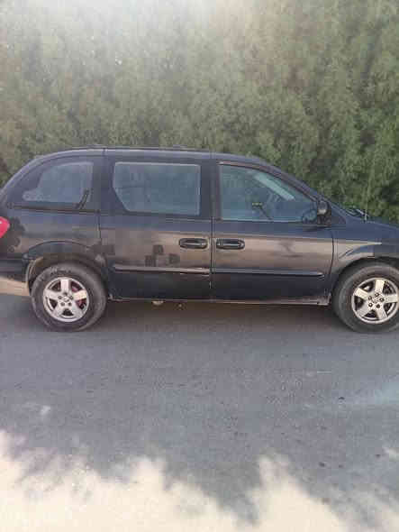 السلام عليكم سيارة دوج كرفان موديل ٢٠٠٧ للبيع للاستفسار الاتصال على الرقم ***********
