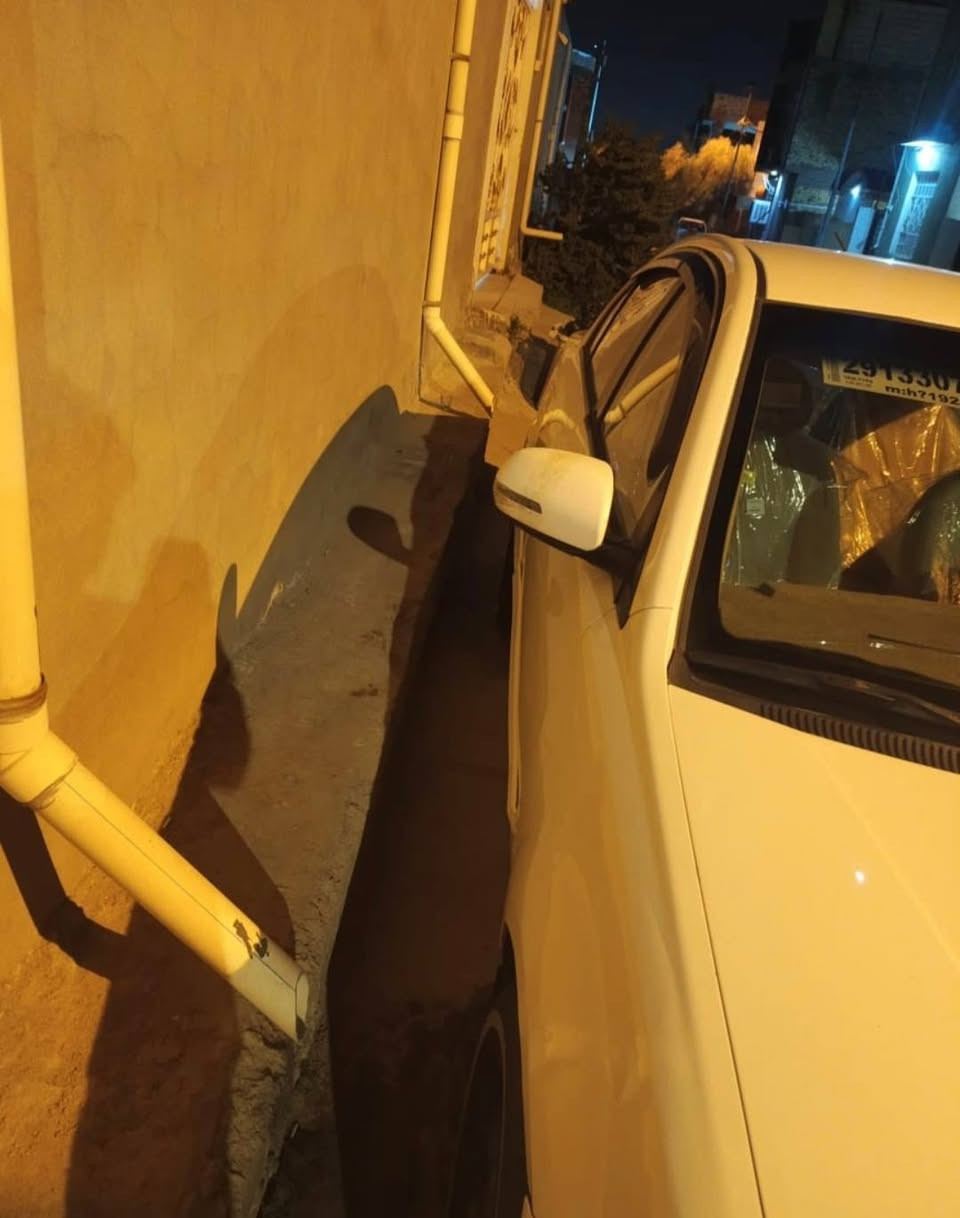 لام عليكم
كي ريو موديل ١١ تحكم جهتين  بلوتوث سياره جديده بمعنى الكلمه ماشيه ١٩١ الف  مكفوله من الضربه بيها صبغات قليله داخل كارتون تبريد ثلج حداديه زيرو تخم تاير قبل فتره شديته ترايها للبصره مكينه ١٦٠٠ كارتون ....كير جديد السعر ٨٤ بيها مجال الاتصال ***********
