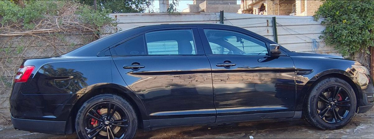 السلام عليكم 
فورد تورس موديل 18 
وارد حادثها ربع بنيد فقط
وبيها هنا صبغ باب ونص صفحة السكن اثر شخط بسيط وصبغهن كلش حلو 
مكينة مجفته جديد يم الاستاذ سيف الفضلي غراضها كلها اصلية تجفيت درجة اولى 
كير صدر تايرات باتري تبريد كهربائيات كلها مكفولة 
السيارة ماتحتاج اي مصرف 
مواصفات sel شاشة كبيرة كامرة حساسات كشنات كهرباء بصمة تشغيل وابواب 
السعر ١٣٥ اتصل بصاحبها فقط الشراي 
صاحبها يريد يبيع والشراي بي خير ويدلل 
ان شاء الله مايقصر معاكم 
رقم بغداد دولي باسمه تحويل مباشر
***********
اتصال او واتساب بغداد الكرخ
