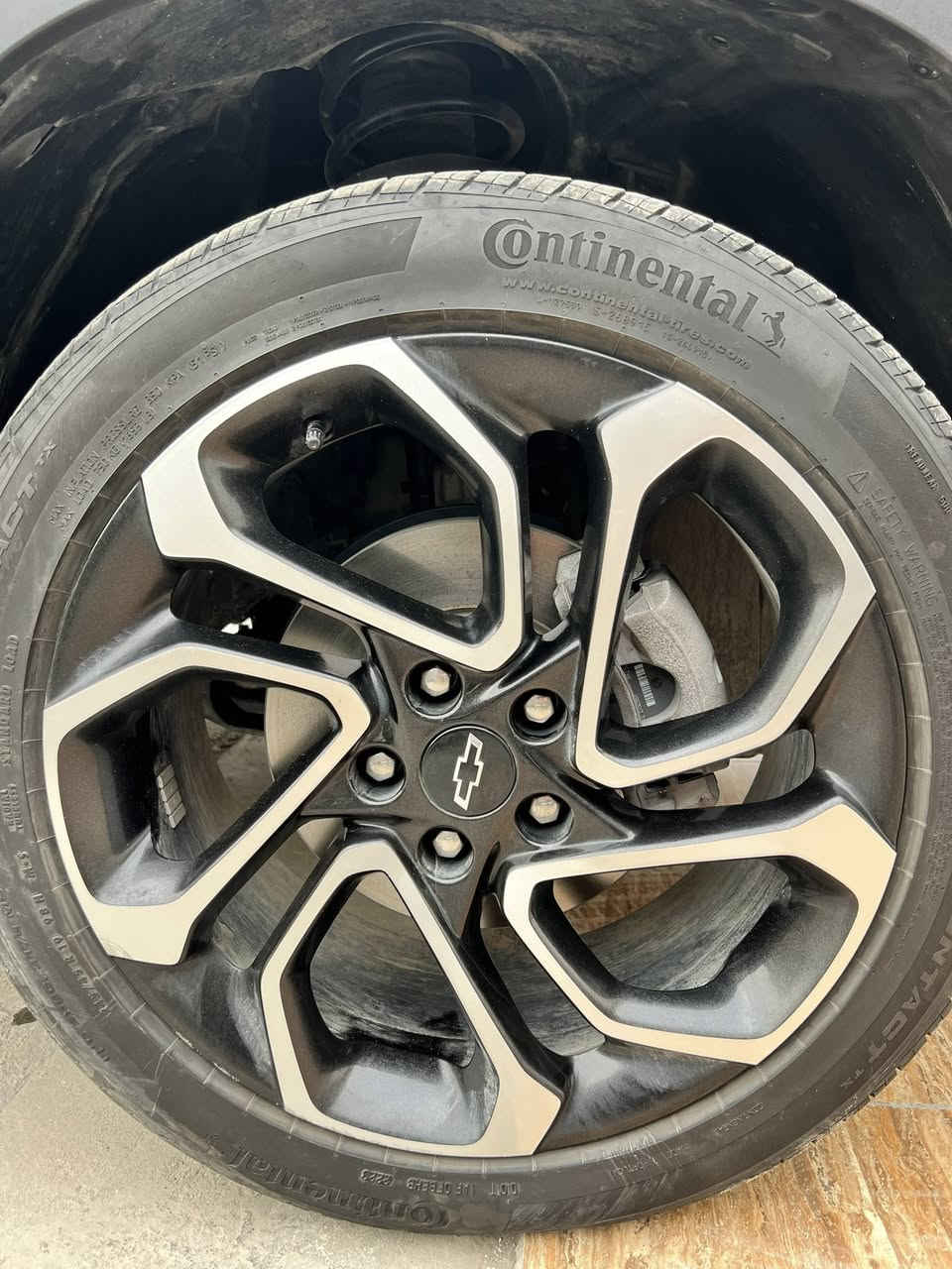 سلام عليكم شوفرليت تراكس دخول جديد
وترقيم جديد موديل 24 بدون صبغ بدون ايرباك ماشيه 33 الف فىه 2RS
فول مواصفات 
لون مميز
بصمه 
تشغيل عن بعد
شاحن وايرليس
تحديدمسار
رادارامامي 
ويل حجم 19 فراشه الاصدارالجديد
كشنات جلد
ناقل الحركه AT عددالنمر6 
شاشه داعم كاربلي
السعرالمطلوب 163علمآ انا السياره بوضع الوكاله مابيها اي نقص دشبول صفرمسج 
للستفساراكثر***********
مكاني بغدادشارع 14 رمضان وشكرا
