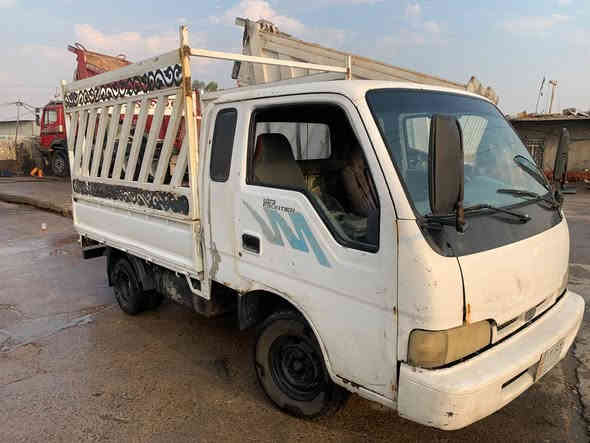 سلام عليكم سياره فونتيره للبيع مديل 1998 رقم بابل سنويه لل26 كير ومكينه زينات شاصي مكفول رقم شاصي واضح كشر بدون معجون السياره شغاله وخير من الله عوزه شويه ترتيبات السعر 39 وبيها مجال  عنوان السياره كربلاء الاستفسار ع الرقم ***********
