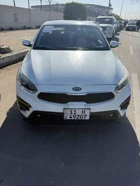 كيا فورتي 2019  السياره كامله مبيهه نقص حتدثهه جاملغ وبنيدمحور ايتي   ...