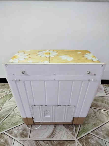 للبيع غساله ابلازمه حجم وصط جاهزه غسل وتنشيف مابيه نقص 
سعر 90  مكاني كربلاء حي العامل 👈*********** واتساب وماسنجر موجود ***********
