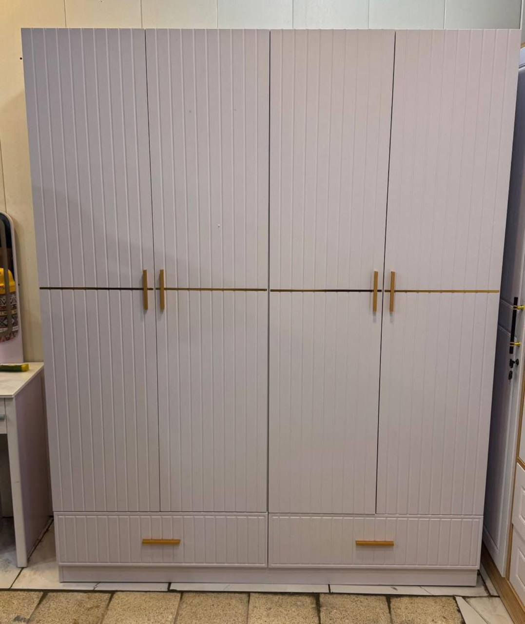 كنتور   4 باب 

الارتفاع 200 سم 
عرض  160 سم 
عمق 50 سم.
الاستفسار خاص


**إذا كنت صاحب هذا الإعلان وتريد حذفه لأي سبب، رجاءا أرسل رسالة إلى الدعم الفني**