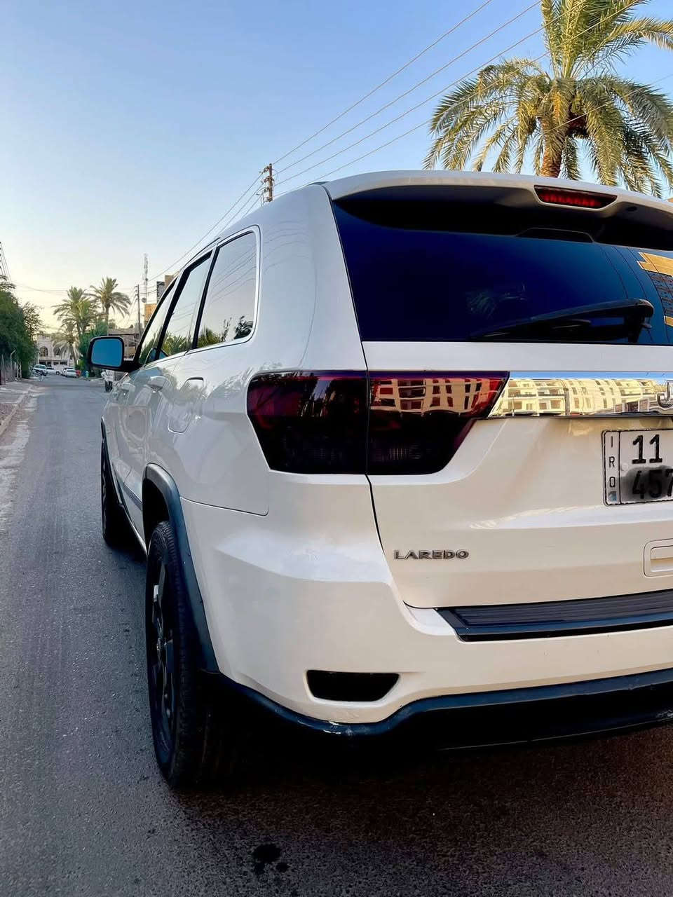 السلام عليكم
جيب 2011 وارد امريكي كلين تاتل 
مواصفات بصمه 
شاشه جبيره قلاب 
مري كهرباء 
كامره خلفي 
حساسات 
منضومه زنون اصليه 
تحكمات ستيرن 
مثبت سرعه 
محرك 3600 سته سندر جديد 
كير جديد 
تخم تاير جديد 
ويل 20 جديد 
تبريد قطعتين ثلج 
صدر امامي وخلفي جديد 
كشنات جلد بلادي وبيه تغليف 
كشنات كهرباء 
سياره جديده ماشيه 160 ميل حقيقي 
ملاحظة سيارة بدون حادث فقط نص قطعه صبغ اثر شخط باب عكس سايق وبيه سونار جديد 
رقم بغداد دوالي جديد هزه جديده شرط تحويل 
لبيع سعرها 170  وبيه مجال بصيط  
استفسار اتصال ***********
مكان سيارة بغداد
