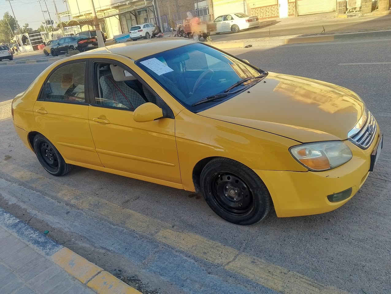 سلام عليكم للبيع كيا سبكترا موديل 9 جاهزه مكينه كير حاويه تبريد ثلج لايت زنون مصفره هيه وغرامات رقم بابل السعر 69 وبيه مجال مكاني ديوانيه الحمزه للاتصال ***********
