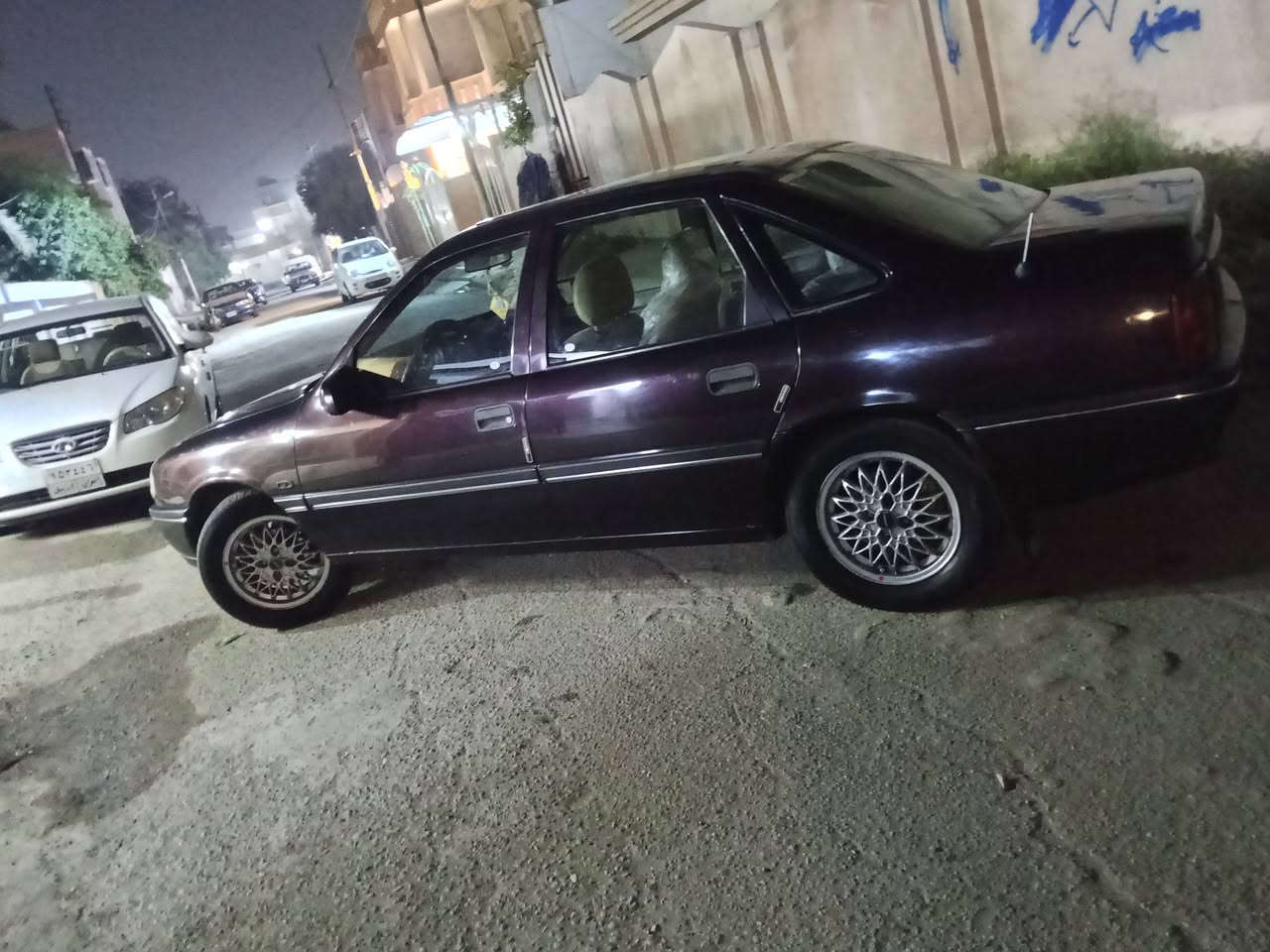 ....للبيع...
فكترا اوبل موديل 89 ما بيها صبغ بس دوائر و دوسات مكينه شرط محرك ،20 

جمات اماميه كهرب 

سلايت كهرب 

بور 

قفل مركزي  

ول كب جديد 

السياره بسمي شرط التحويل 

مكاني موصل حي الميثاق (***********)
