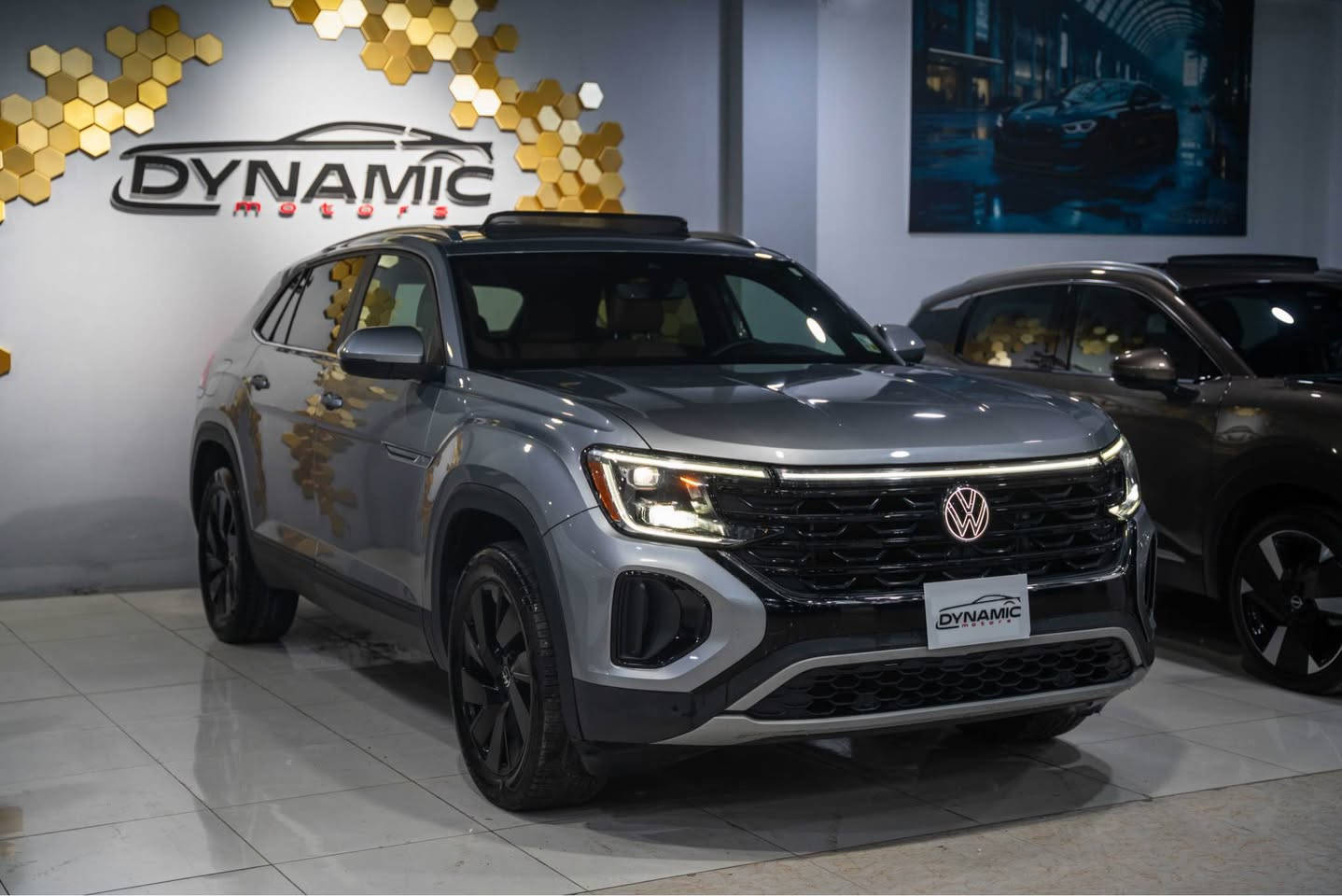 2024 VOLKSWAGEN ATLAS CROSS SPORT

سعر : 🔥🔥
موديل :2024
مواصفات : SE
محرك : 4 سلندر
وارد : امريكي
عداد : 27,500ميل
صبغ : ٣ قطعة صبغ 
ارباك : فقط بردة
رقم : ( موقط) ( كاتي)
ناونيشان هةولير جادةي حديد و خشب پيشنگاي دايناميك موتورز
بو زانياري زياتر پةيوةندي بكةن بة وتس اب
*********** 
=================== أربيل, العراق
