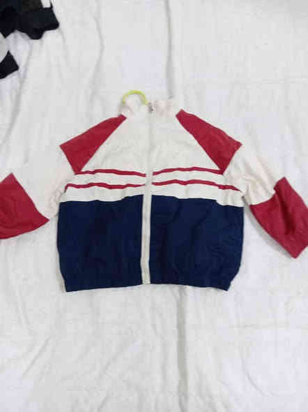 ٣ الف فقط  كمية محدودة 
جملة الامزون الاوربي 
العنوان الديوانية حي رمضان 
هاتف ***********
متوفر جملة ومفرد انواع الملابس
رجالي نسائي ولادي اطفال
