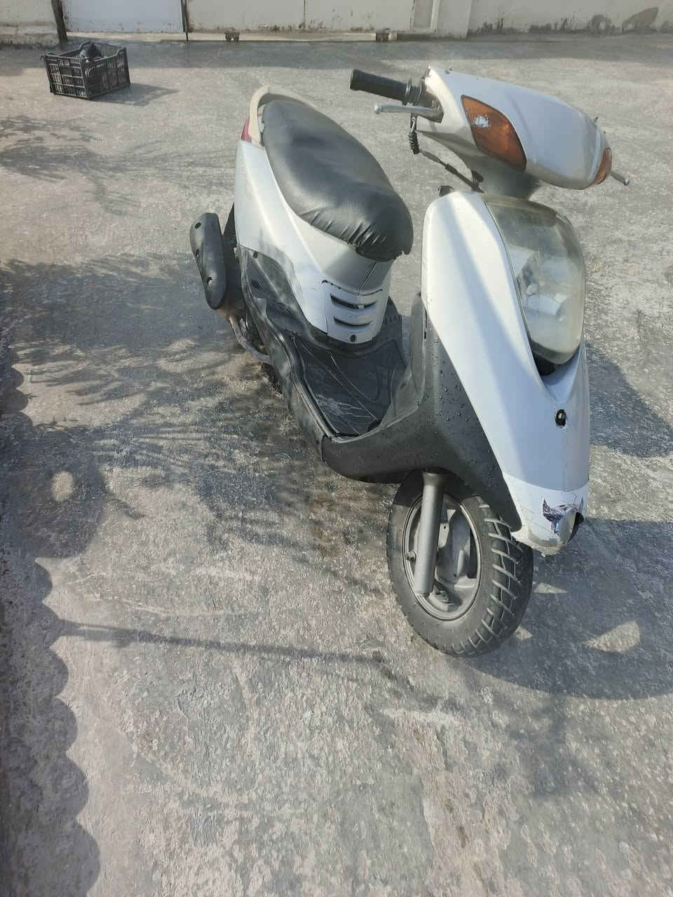 السلام عليكم
بريز للبيع

كلشي شغال بدراجة كهربايات لايت اشاير سلف كله شغال

كفاله من كلشي كفرات بلادي 

نقصها بس ستان تعليك 

عنواني بغداد الشعله 
***********

السعر 475 وبيها مجال انشاءلله
