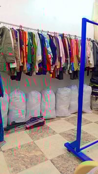 تصفية محل • ملابس شتوية مخلوطة • ٦٠ قطعة