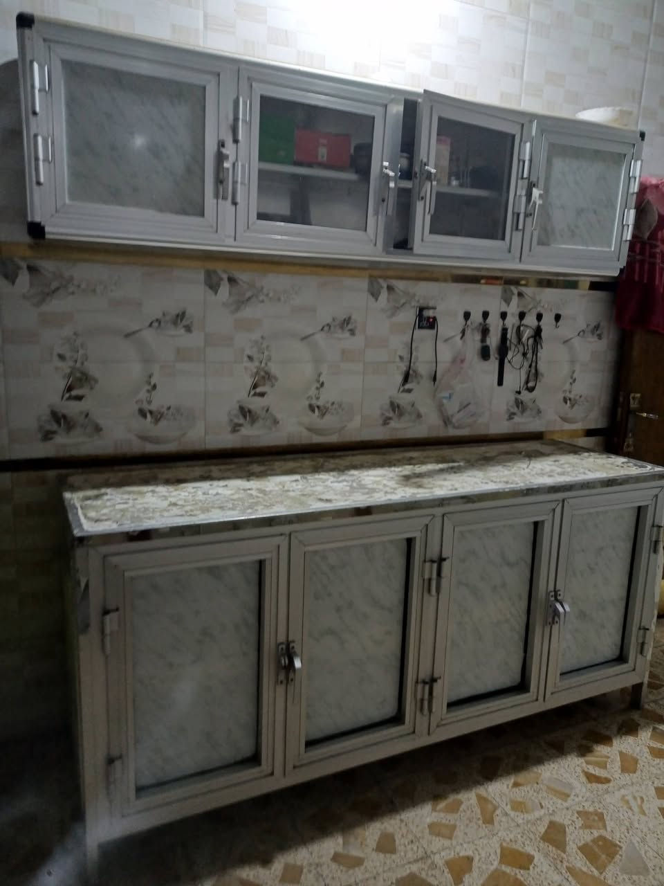 كاونتر المنيوم نظافه 90بالميه   كاونتر +ملحق  + سنكي ثلاث قطع  للاستفسار الاتصال ***********
