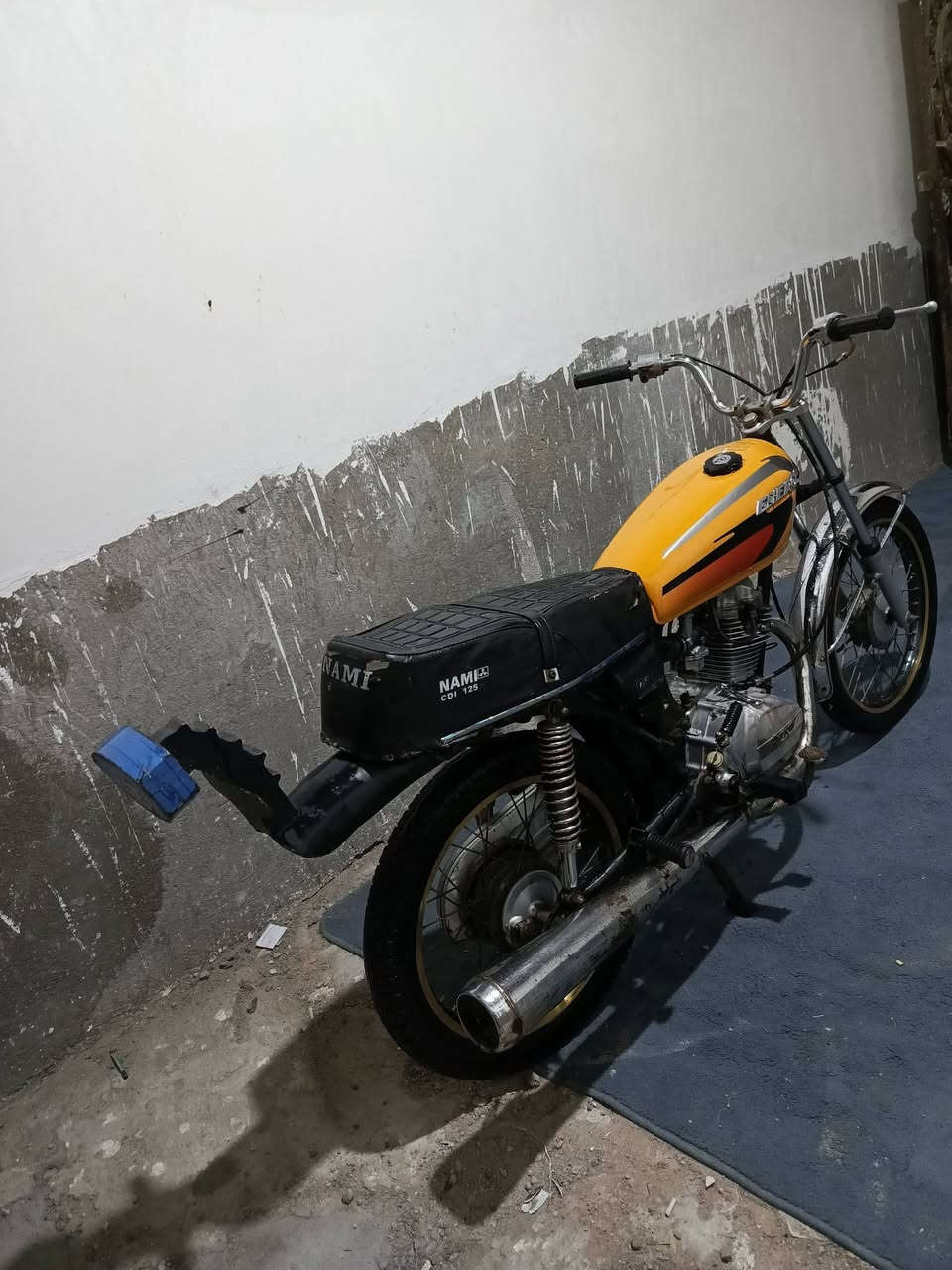 سلام عليكم للبيع ادوات ادوات مكفولة الدراجه كلهه بلاد موديل 2014 مكان بصره كرمت علي  550وبيهه مجال رقم ***********
