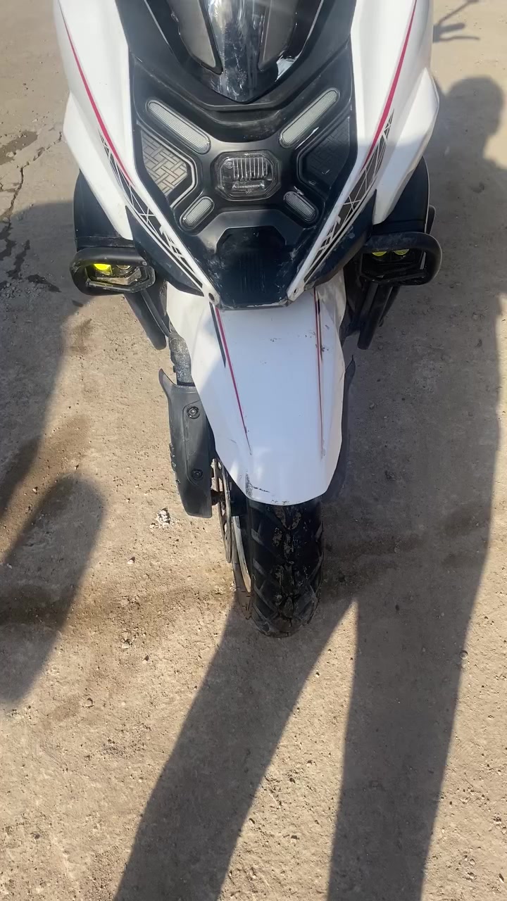 دراجة شحن كهربائية للبيع بطاريات عدد 6مسطر دراجه نضيفه مابيه نقص سعر خاص ***********بي واتساب
