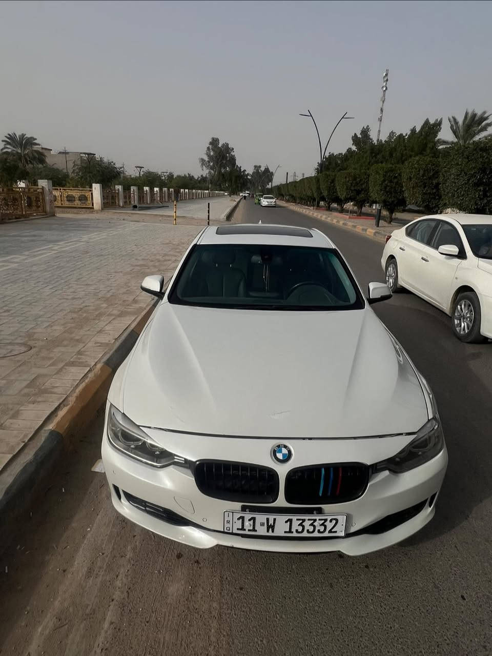 BMW F30 2014(328i)
محرك 2000 تيربو 
كير محرك مبدل وكاله جديد
دواخل شواصي كفاله
مصبوغه حزام السيارة وبيها ضربه خفيفه كلش  ب جاملغ الامامي 
 

سعرها (145)وبيها مجال بسيط كلش
مكان السيارة بغداد المحمودية
رقم الهاتف ***********
رقم الواتساب***********
