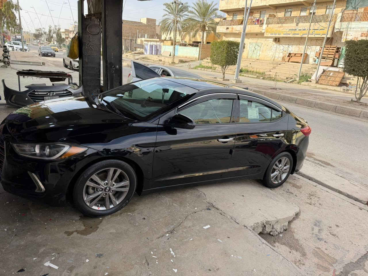 النترا 2017 وارد امريكي 
محرك 2000دوش
جاهزه من كلشي محرك كير  تبريد 
السعر 115 وبيه مجال
***********
