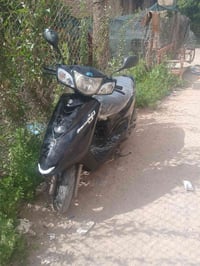 دراجه بريز ببغاء للبيع دراجه حلوه ما مفتوحه كهربائياتها كلها شغاله هند...