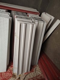 السلا م عليكم رفو وف   للبيع العرض ٣٠ + طول ١٢٠ + ارتفاع ٢ ونص  الخانه...