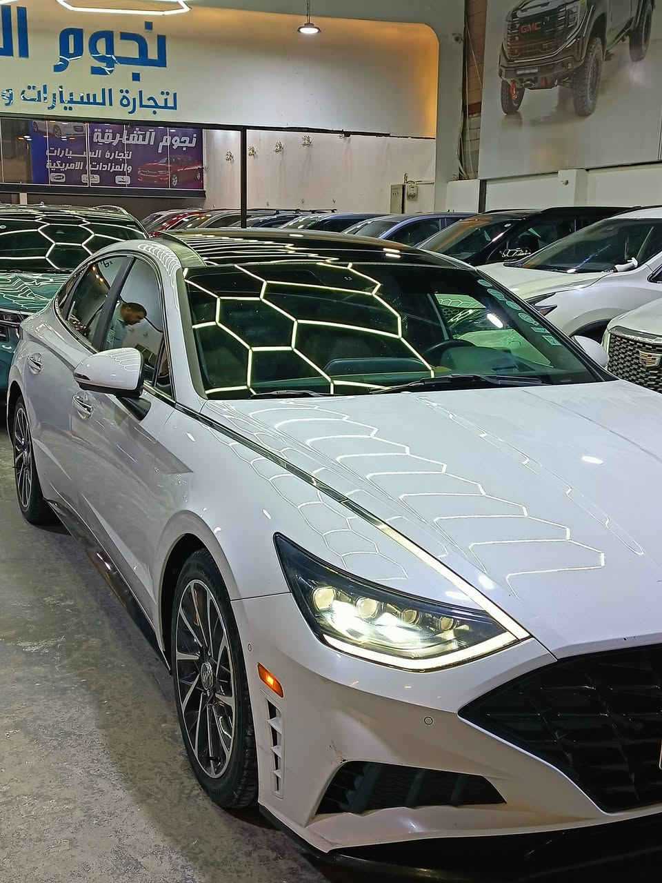 معرض نجوم الشارقه لتجاره السيارات والمزادات الاميركيه

نوع المركبه. هونداي سوناتا Limited

الرقم ..  اربيل 

الموديل. 2020

اللون .. ابيض 

الضرر.قطعتين صبغ جاملغ امامي جاملغ خلفي جهه السايق
فقط 

عداد المسافات. 134 الف كم 

المواصفات .. وارد امريكي
1.تحكم ستيرن
2.شاشه
3 . وضعيات قياده

السعر.. 25 مليون و 250 الف (178)

...للاستفسار اتصال 

رقم المعرض *********** 
صاحب المعرض علي الكرعاوي. ***********
صاحب المعرض مصطفى شعبان 
***********
