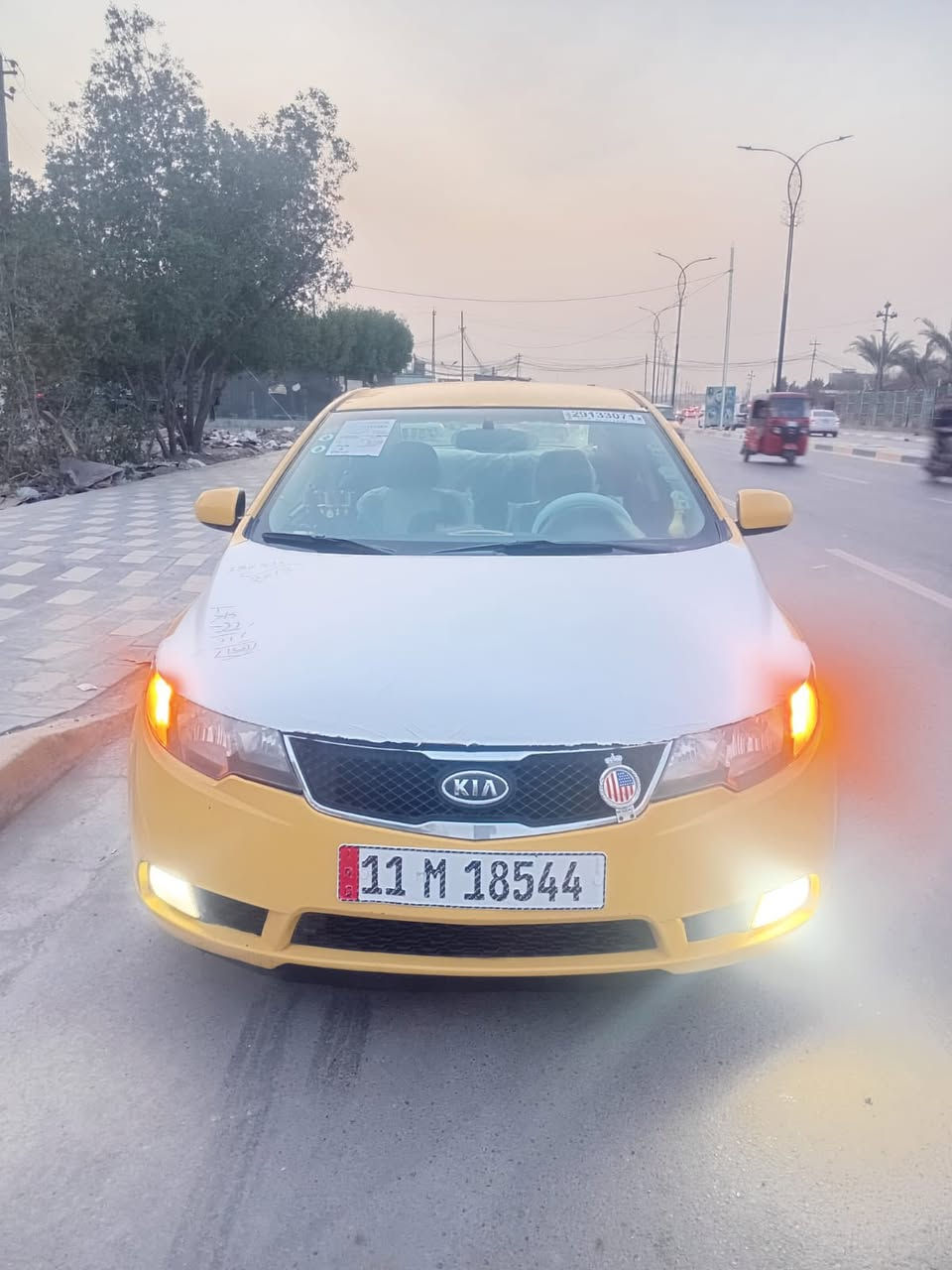 كيا فورتي 2013 وارد امريكي حادثها جاملغ امامي ايمن وبيها بالعراق باب خلفي مبدل مثل ماموضح بالسونار رقم بغداد تحويل مباشر هيئه مصفره سنويه جديده
المواصفات &&&&&
محرك 2000 دوش
فول تحكم ستيرن 
شاشه تاب اصليه
كامره خلفيه دواره 
كير اوتماتيك 
حاكيه بلوتوث اتصال 
كشافات اماميه 
كير محرك مكفولات تبريد تدفئه شغالات صدر خلفي امامي جديد تخم تاير ووياله شادهن جدد سياره جاهزه نصبه فول واحلى من الصور 
عارضها ب73$ وبيها مجال شي بسيط 
مكاني بغداد 
***********
