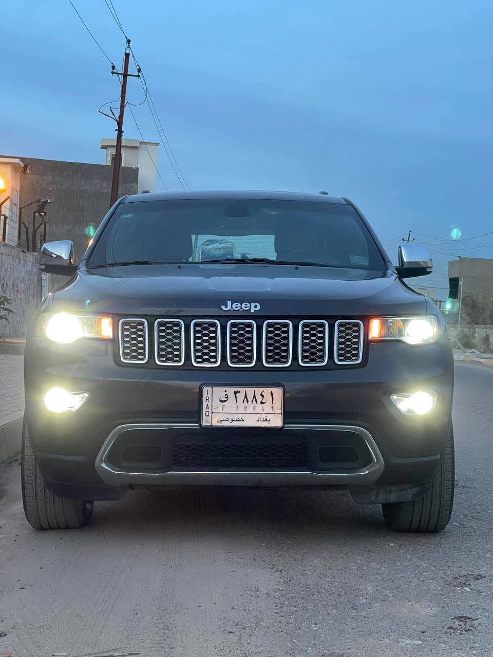 جيب كراند شيروكي لمتد 2019 مراوس بتيلورايد او بلسايد
وارد امريكي🇺🇲 

محرك V6 3600✅

مقاعد جلد ✅

كشنات كهرباء ✅

تدفئة مقاعد وستيرن♨️✅

مري تعتيم ذاتي ✅

صندوق كهربائي شفط ✅

نظام نقطة عمياء ✅

حساسات خلفية ✅

كامرة خلفية بلادية ✅

شاشة بلادية✅

فتحة سقف✅

تبريد ثلج قطعتين❄️ ✅

4×4 نظام نزول منحدرات مع ماوس تغيير وضعيات قيادة✅

مود رياضي 🏁✅

مود eco اقتصادي✅ 

اشاير بالمري ✅ 

زجاج بلرايز بلادي كامل ✅

بصمة ابواب+ فتح صندوق+ تشغيل عن بعد✅

اندرويد اوتو  + ابل كار بلي✅

ماشية 130  كيلومتر

سيارة نظيفة جدا استعمال قليل

السعر 230$.بيها مجال

( ***********) 📞
