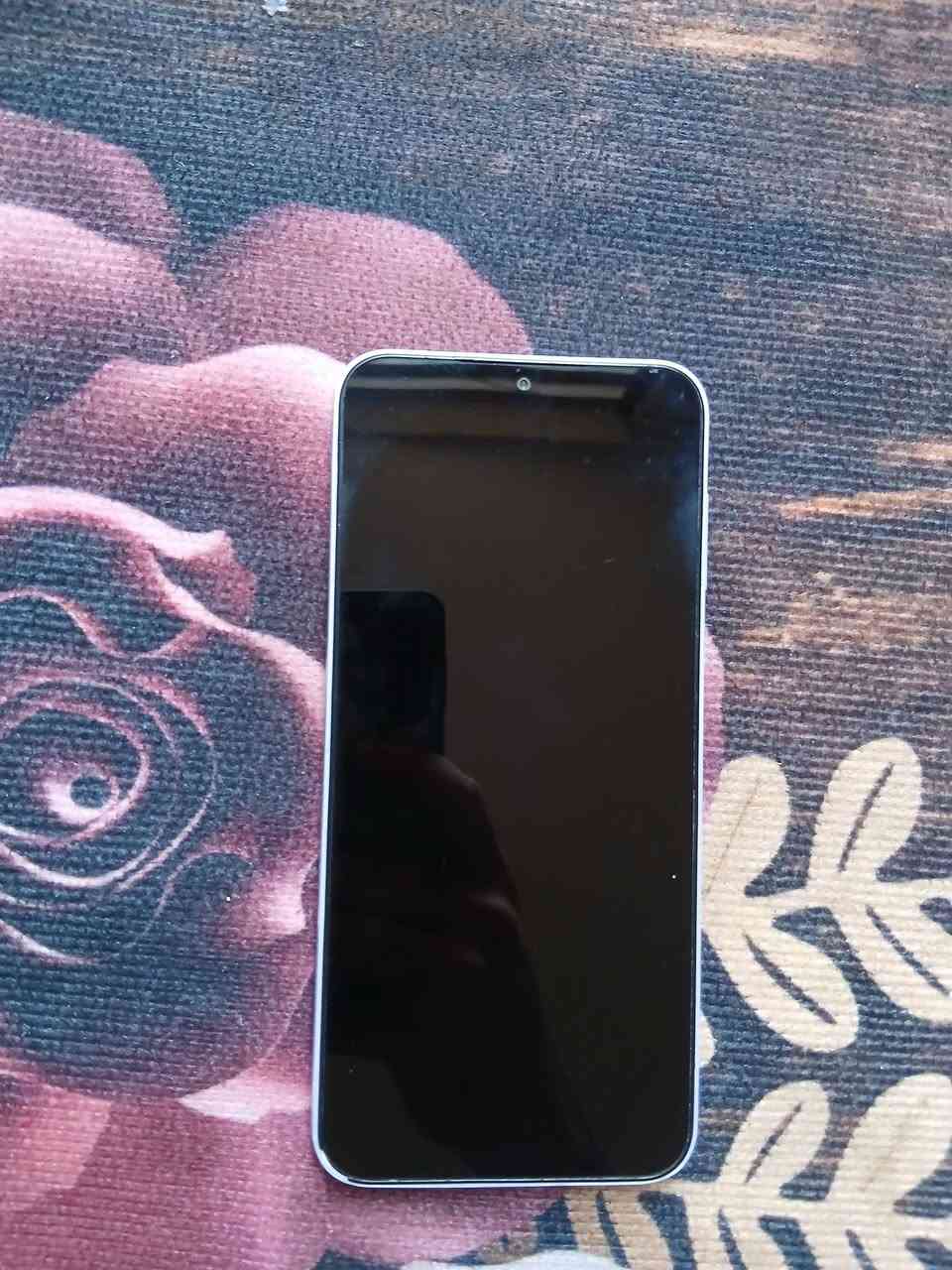 السلام عليكم 
سامسونج A14
وتابلت Green Lion G20-Ultra
سامسونج نضيف جدا شتريته ورا اسبوع حتركت اشاشه وعفته 
والايباد  نضيف جدا ويرادله هم فقط شاشه يعني ثنينهن تبديل شاشة
معروفه مواصفاتهن السعر ثنينهن ٧٥ 
يعني اذا تبدل شاشات ثنينهن متخسر بيهن 
مكاني بغداد ابو دشير 
***********
