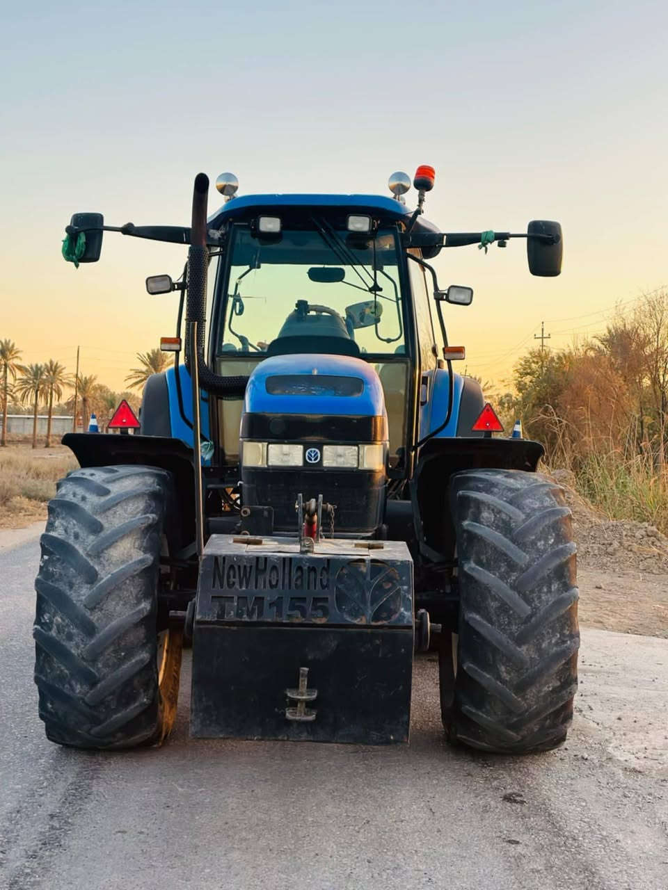 سلام عليكم  للبيع  نيهولند موديل 2006 مكفوله حجم 155/ ***********
