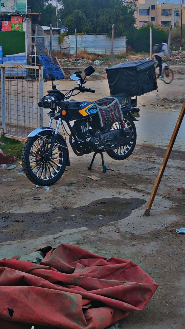 للبيع موديل 25 كفاله عامه مكينه 200 شلعه ومعدل طياره  ✈️ عنوان سكدريه مجمع حطين سعر 800 هيه وأغراضه بدون غراض 760 قفله ***********
