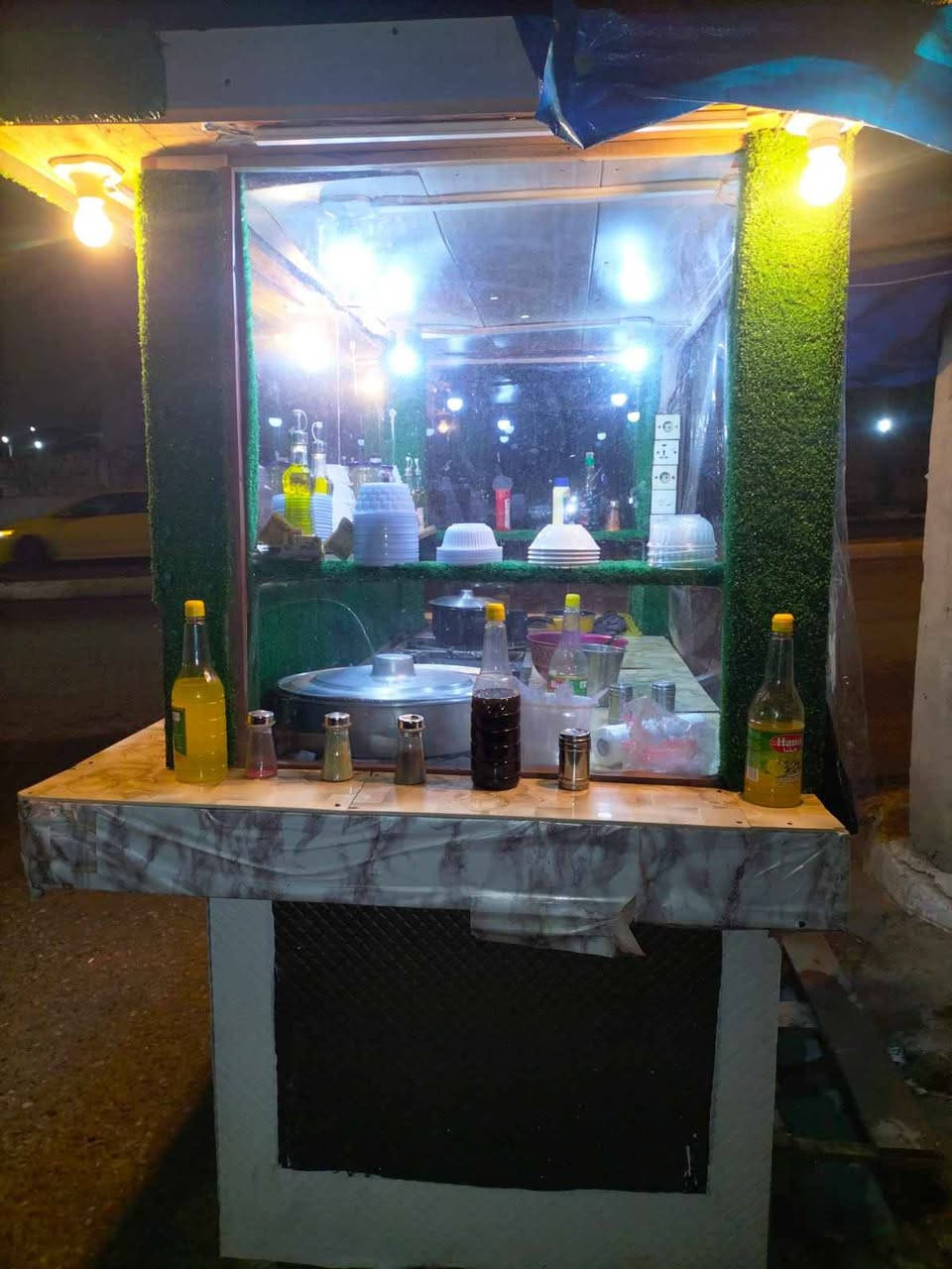 عربانة ترهم  لبلبي وباكله وذره وتصلح لفات وكافتريا وياه شواية بركر ومنظم وصونده وطباخ خمس عيون طوله مترين وعرضه متر ارتفاعه مترين ونص نص خشب ونص كزاز ونص حديد ثابته وبيه 3 تواير زغيره ثكيله حيل العربانه كهربائياةه كامله وبيه نقط وبلك سويجات كركوك, العراق


**إذا كنت صاحب هذا الإعلان وتريد حذفه لأي سبب، رجاءا أرسل رسالة إلى الدعم الفني**