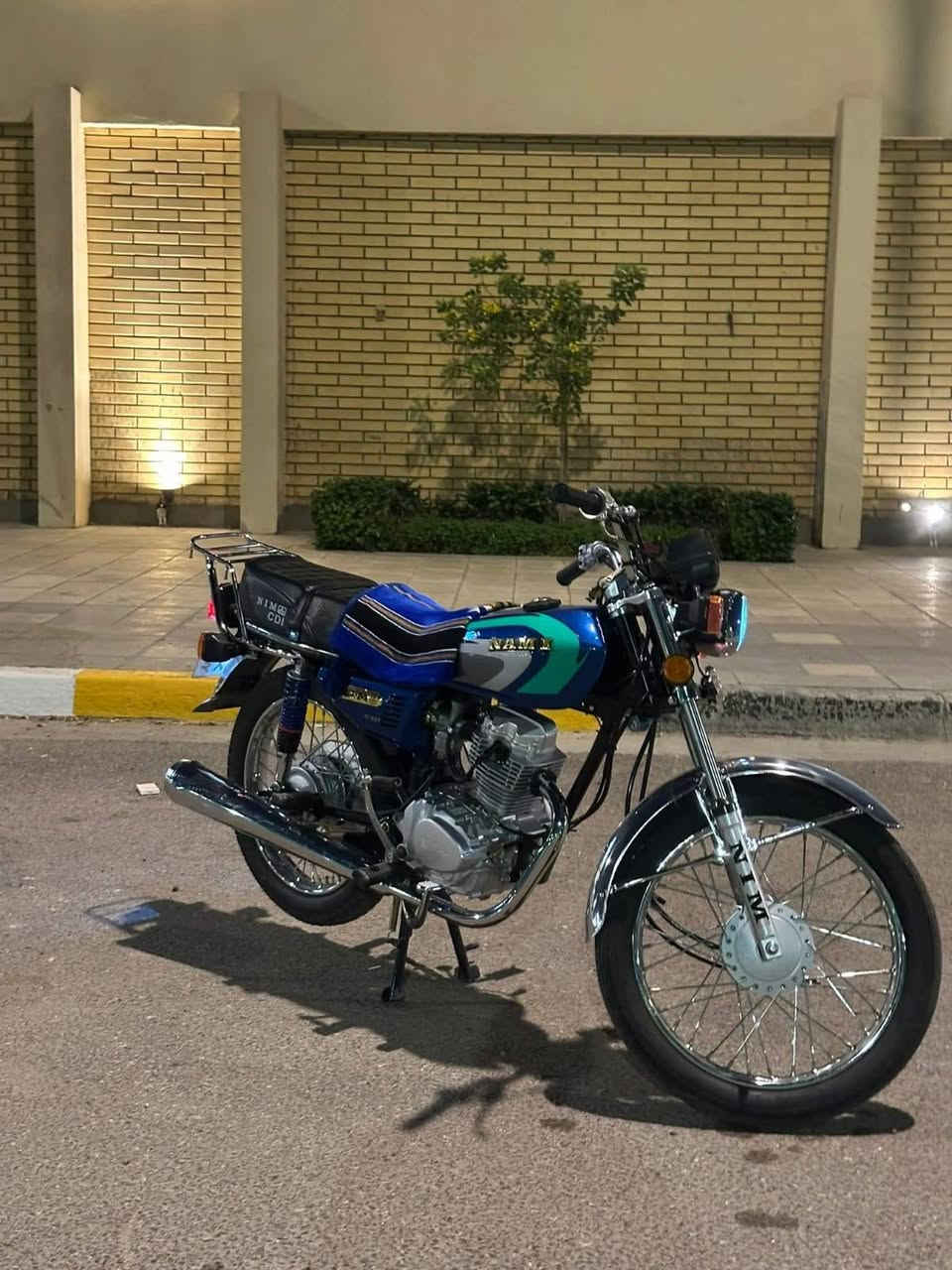 للبيع نامه مديل طالع بنهايه 25  دراجه نضيفه اورق سكنر 
سعر 700 وبيه مجال كربلاء شهداء سيف سعد*********** واتساب وماسنجر فقط ارد
