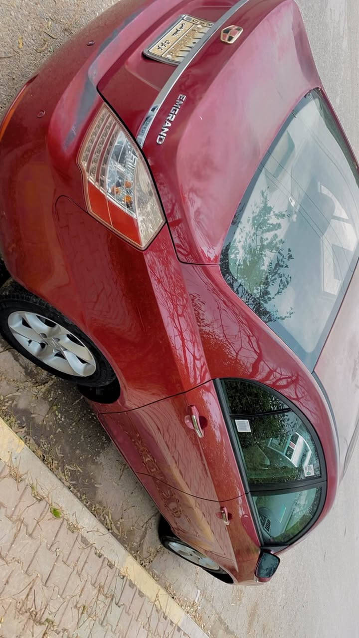 سلام عليكم . سياره ام گراد موديل 2013 
بدون صبغ سنويه لغايه 2029 مشروع وطني 
بطاقه بانزين كير مكينه بل شرط ما مفتوح 
تبريد تدفيه شرط  بي مكانين بارد سياره وضع شركه عنوان حي الخضراء خلف محطه خضراء  سعر 63 و بي مجال اشويه للطيبين رقم هاتف *********** كركوك, العراق
