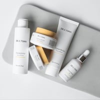 للبشرة الحساسة • مكافح حب الشباب • يؤخر التجاعيد