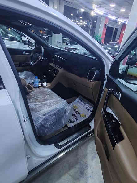 السلام عليكم
سبورتج ٢٠٢٠ جي تي لاين خليجي مكفوله رقم بغداد باسمي ماشيه ٤٤ الف السعر (230) وبيها مجال بسيط
للتواصل *********** او ***********
