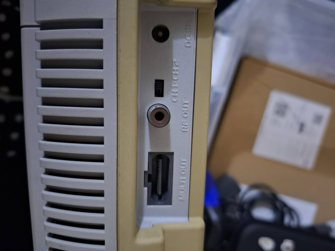 للبيع ..
سوبر فاميكوم مستعمل بدون كارتون مع ملحقات اصلية مع شخوط بسيطة بدون محولة نظيف 

سعر : ٨٥ الف 
يوجد توصيل


**إذا كنت صاحب هذا الإعلان وتريد حذفه لأي سبب، رجاءا أرسل رسالة إلى الدعم الفني**