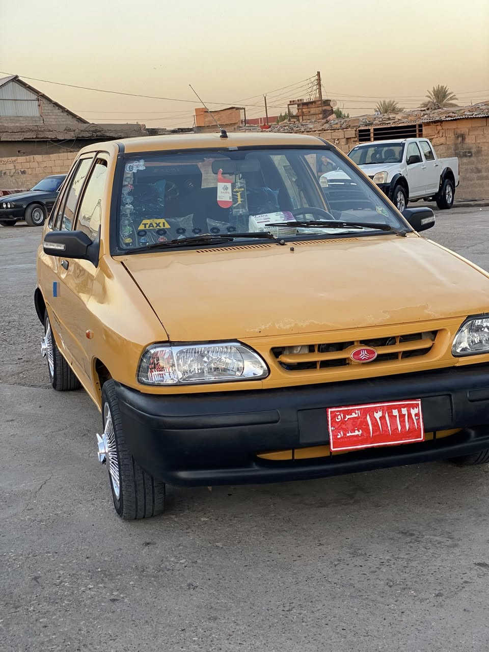 سلام عليكم شباب سايبه للبيع رقم احمر تحويل بشرط عليه خط وسنويه 630ورا مشتري اني بس ابصم سياره جاهزه للخير عله آخر حبايه محرك يبخر كل 25يوم ينقص لتر وباغي سياره جاهزه للخير صدر دواخل شركه كهربايات كله جدد حداده كله جديده قطرت خياس مابيه شواصي شركه قطرت خياس مابيه سعر سياره قفل 20اليً يعجبه سعر ينتصل والي ما يعجبه لا ينتصل كلشي اكو بل سوك رقم الهاتف *********** مكان سياره بغداد مدائن
