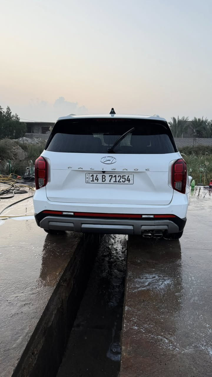 موديل 23 فوول  رقم جديد بأسمي داخل اوف وايت الحادث مرفق مع الصور
***********
