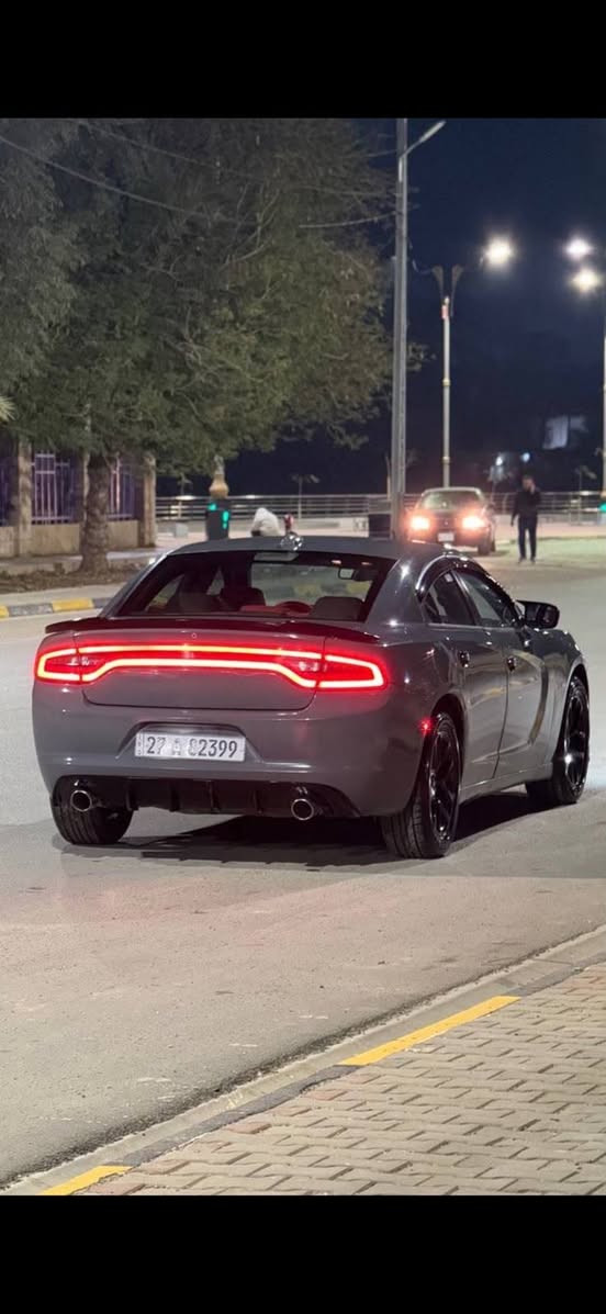 سلام عليكم جميعآ
جارجر أصل 17
جاهزه من كير مكينه حداديه تبريد
حادثه اموضح بلصور وتغير لون بلخارج 
السعر 155 وبيه مجال 
***********
