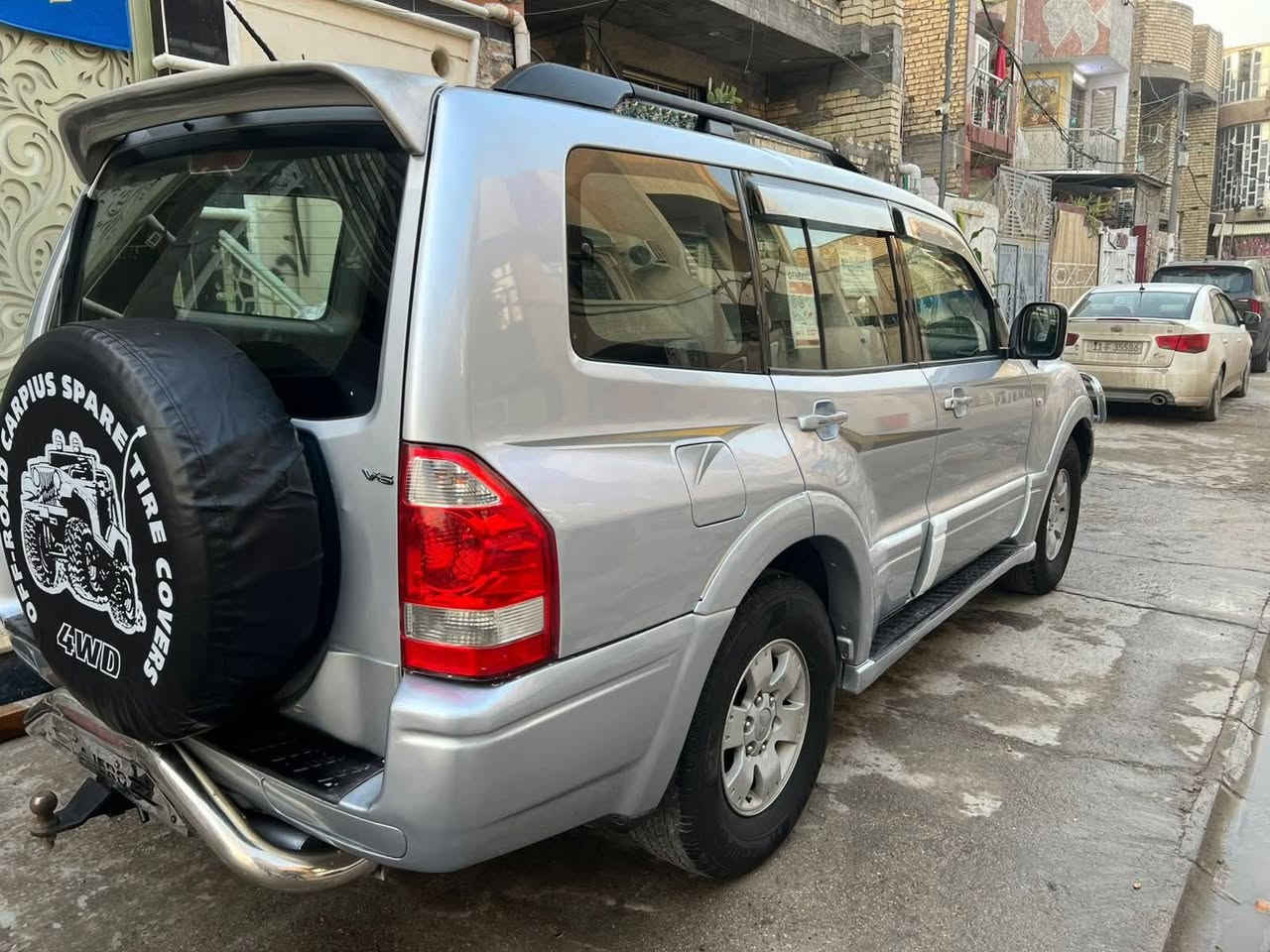 السلام عليكم 
للبيع باجيرو موديل 2007 رقم بغداد دولي باسمي محرك 3000 سبعه راكب ثلاث قطع تبريد مري شفط بيهه صبغ قطعتين بدون أي حادث السعر 97 بيهه مجال بسيط ***********
