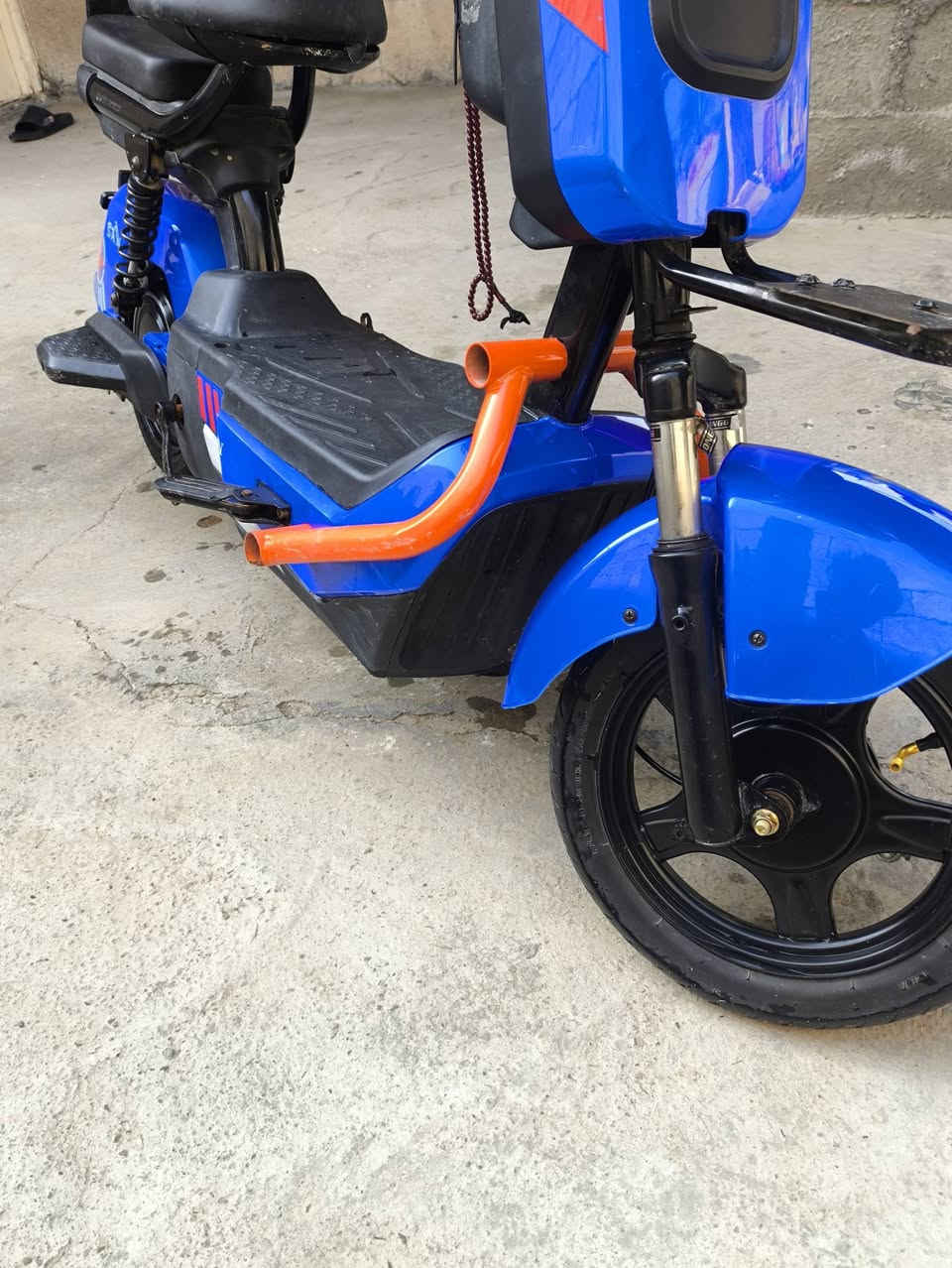 دراجة شحن للبيع حجم 16 دراجة نضيفة بطاريات مال شركة ممبدلة شاحنتهة موجودة عنواني  بغداد الراشدية مال الحسينية سعر 300وبيها مجال ‏‪0773 020 2167‬‏
